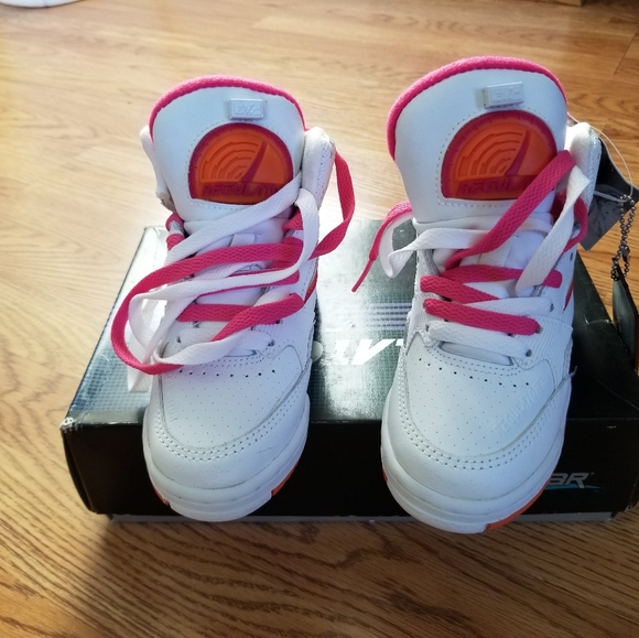 la gear double tongue shoes